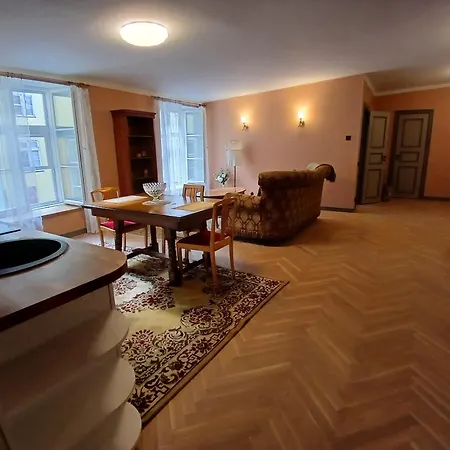 Apartment Saunaga Korter Sisehoovis