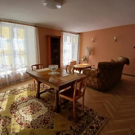 Saunaga Korter Sisehoovis Apartment *