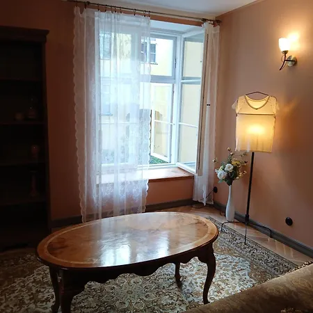 Apartment Saunaga Korter Sisehoovis